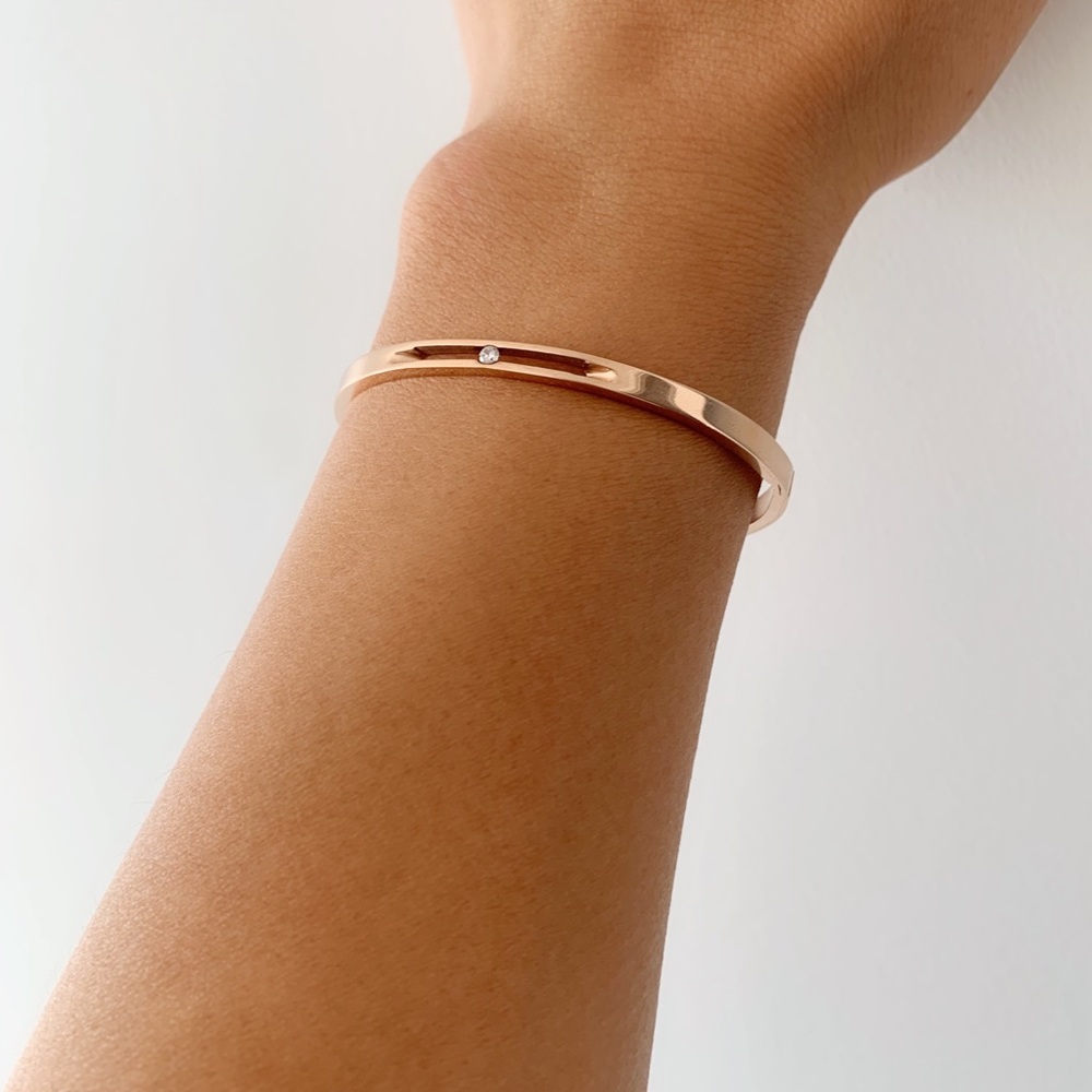 Anti - sensitive  titanium steel zircon bracelet